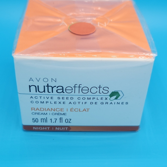 Anti aging skincare lot - Picture 10 of 15